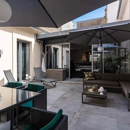 Maison De 250 M2 Avec A *