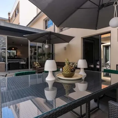 Maison De 250 M2 Avec A