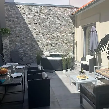 Maison De 250 M2 Avec A