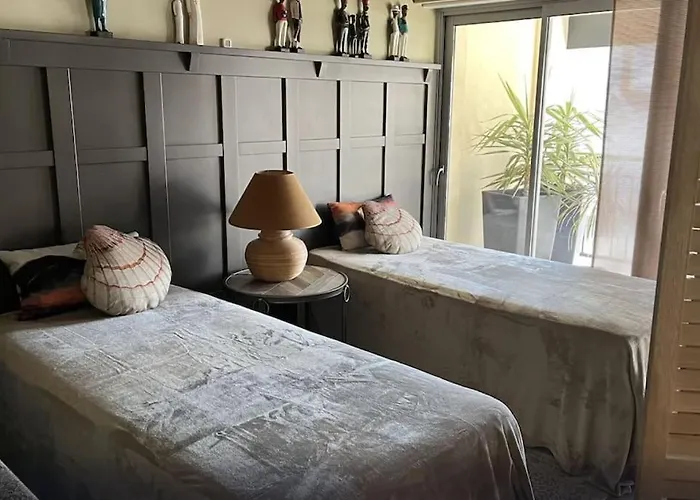 빌라 Maison De 250 M2 Avec A