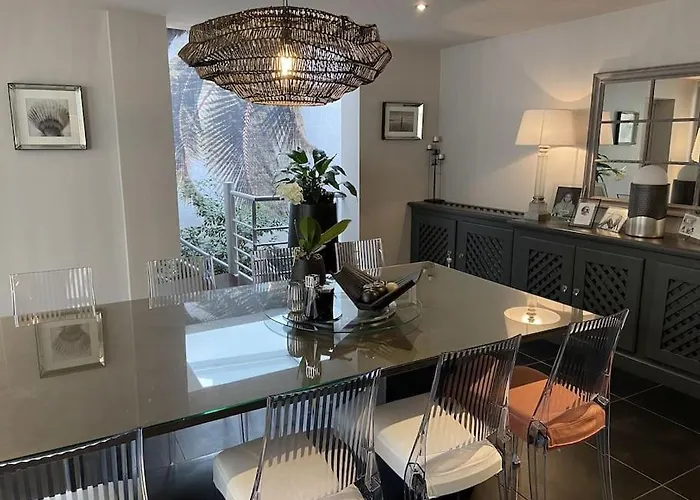 Villa Maison De 250 M2 Avec A